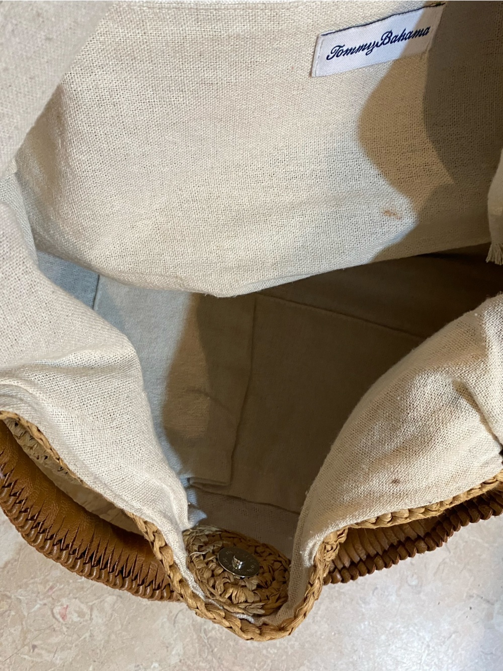 Tommy Bahama Woven Straw Hobo Bag in Tan with Brown Handles - Picture 4 of 5